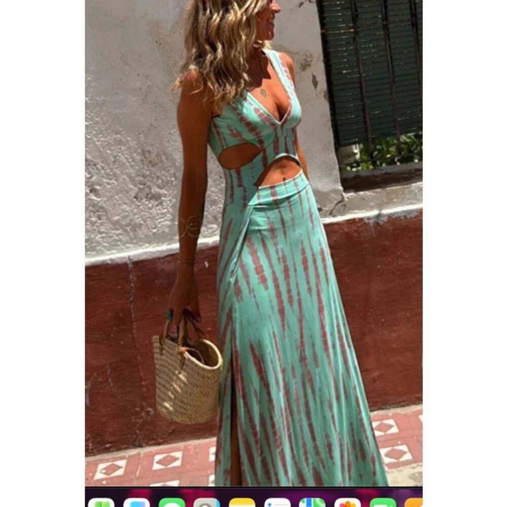Ivagirl Tie-Dye Print Cut-Out Maxi Dress